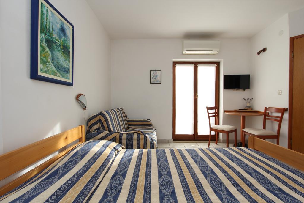 B&B Villa Velike Stine Medulin Exterior photo